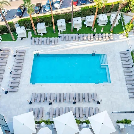 Hotel Port & 4*